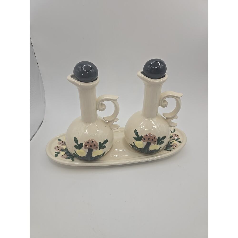 Vintage Arnels Pottery Hand Painted‎ Retro MCM Mushroom Oil Vinegar Cruet Set